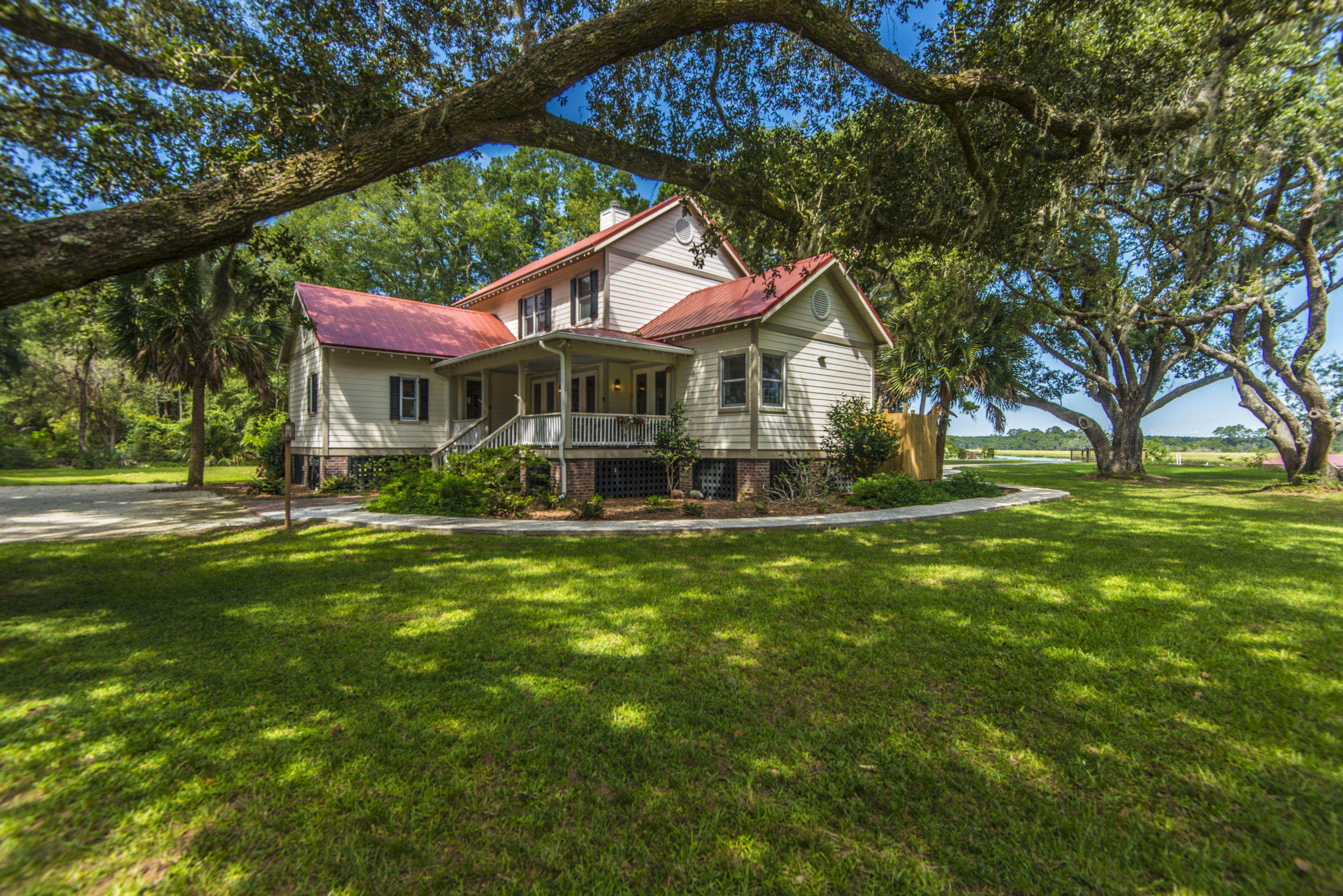 8686 Peters Point Road Edisto Island, SC 29438 - Photo 25 of 65 8686 Peters Pt rof (14)