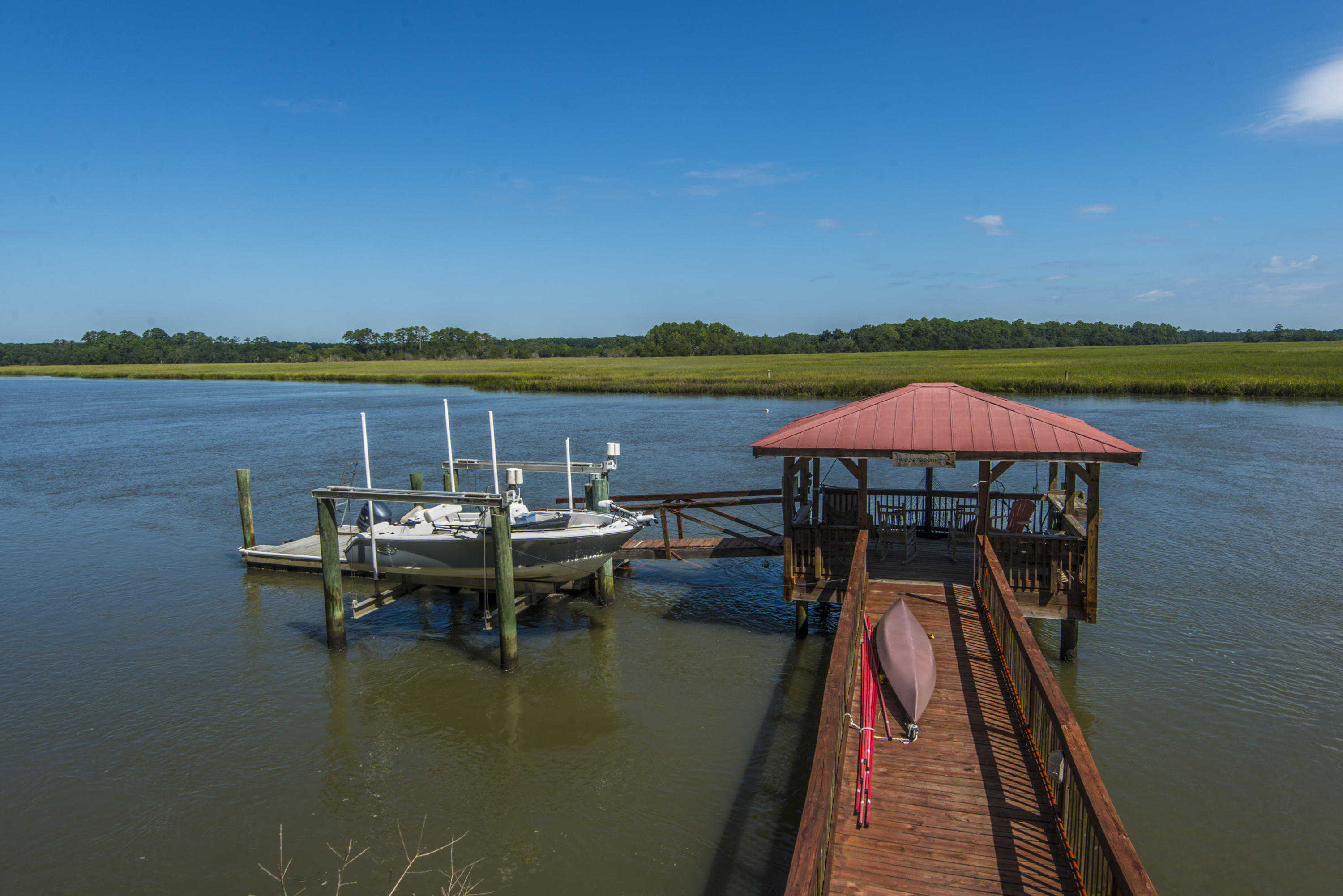 8686 Peters Point Road Edisto Island, SC 29438 - Photo 35 of 65 8686 Peters Pt rof (31)