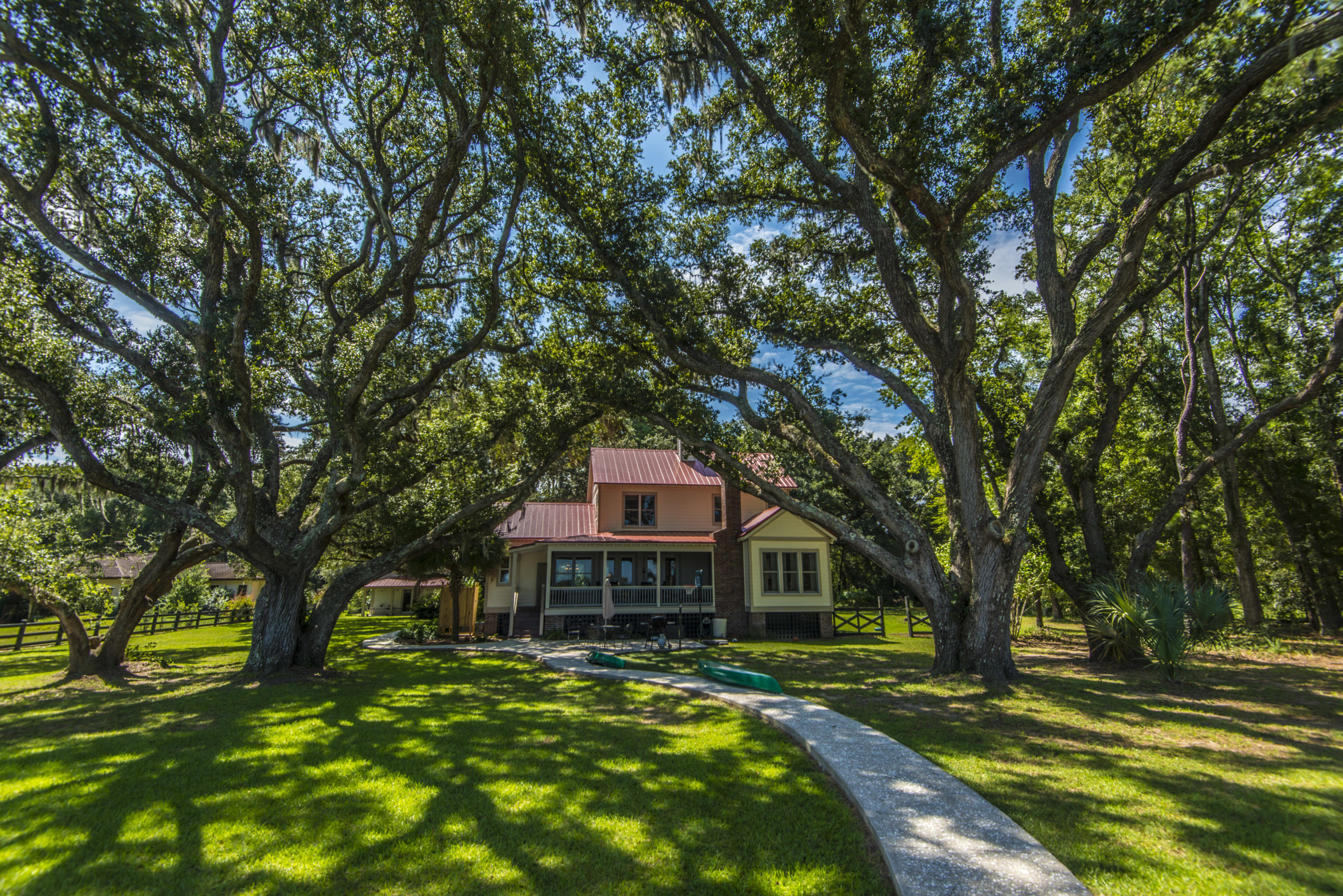 8686 Peters Point Road Edisto Island, SC 29438 - Photo 39 of 65 8686 Peters Pt rof (37)