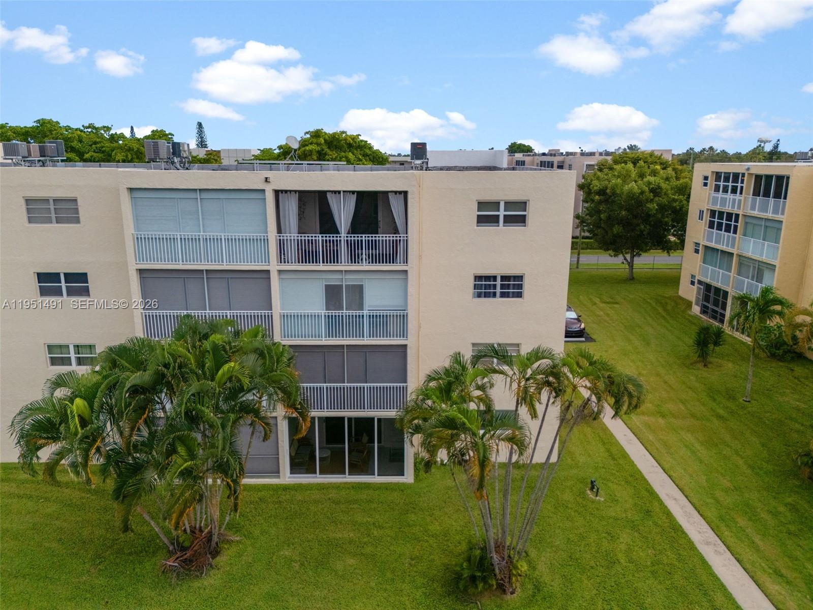 1024 Southeast 3rd Avenue, Unit 301 Dania Beach, FL 33004 - Photo 36 of 38