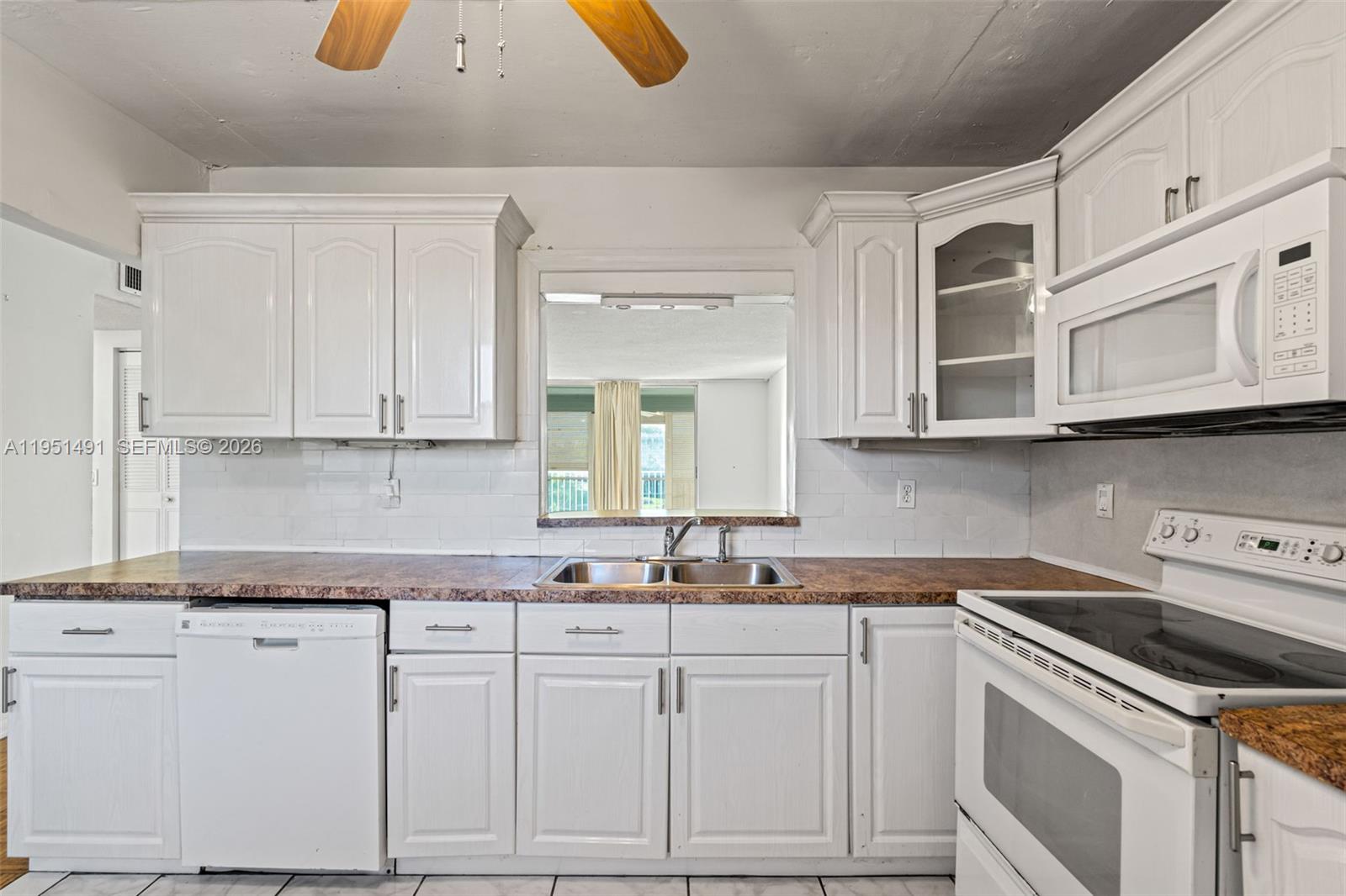 1024 Southeast 3rd Avenue, Unit 301 Dania Beach, FL 33004 - Photo 9 of 38