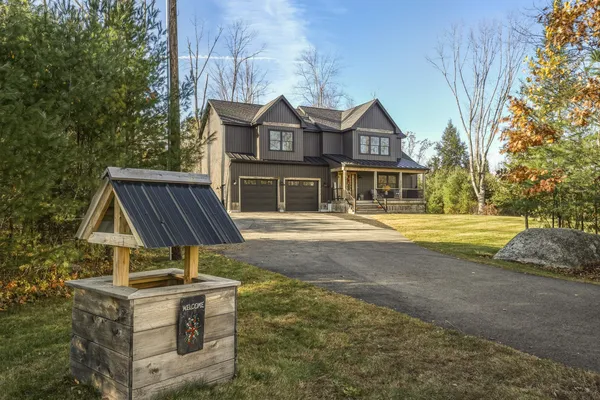 $800,000 | 16 Cliff Drive, Windham, ME 04062