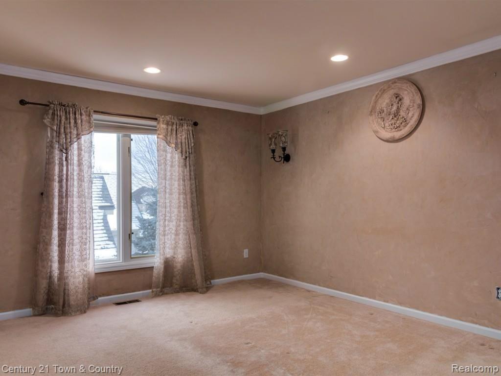 1948 South Shore Drive Rochester, MI 48307 - Photo 11 of 17 MHP_2015-02-26_24978_Managed.jpg