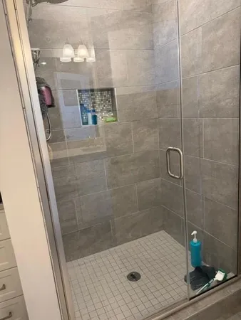 $355,000 | 211 Settler's Court, Venetia, PA 15367