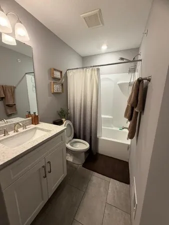 $355,000 | 211 Settler's Court, Venetia, PA 15367