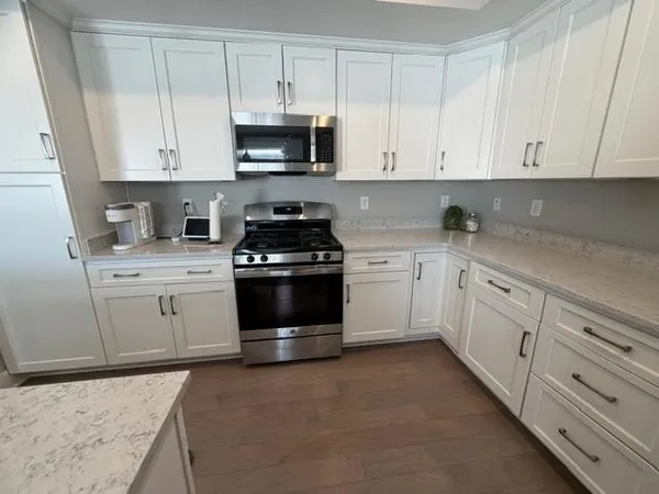 $355,000 | 211 Settler's Court, Venetia, PA 15367