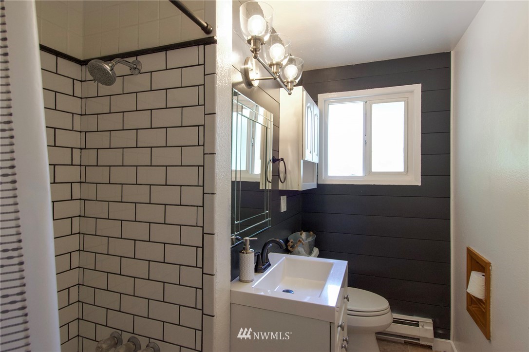 1270 Gasman Road Port Angeles, WA 98362 - Photo 21 of 40 Gallery Image 21