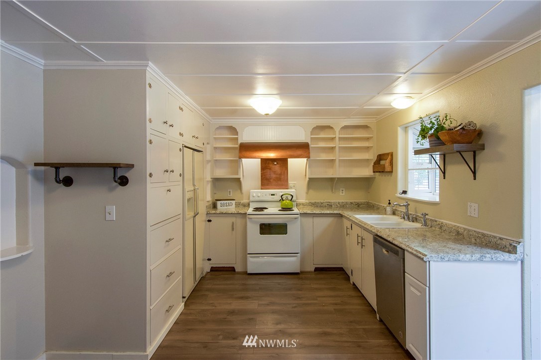 1270 Gasman Road Port Angeles, WA 98362 - Photo 9 of 40 Gallery Image 9