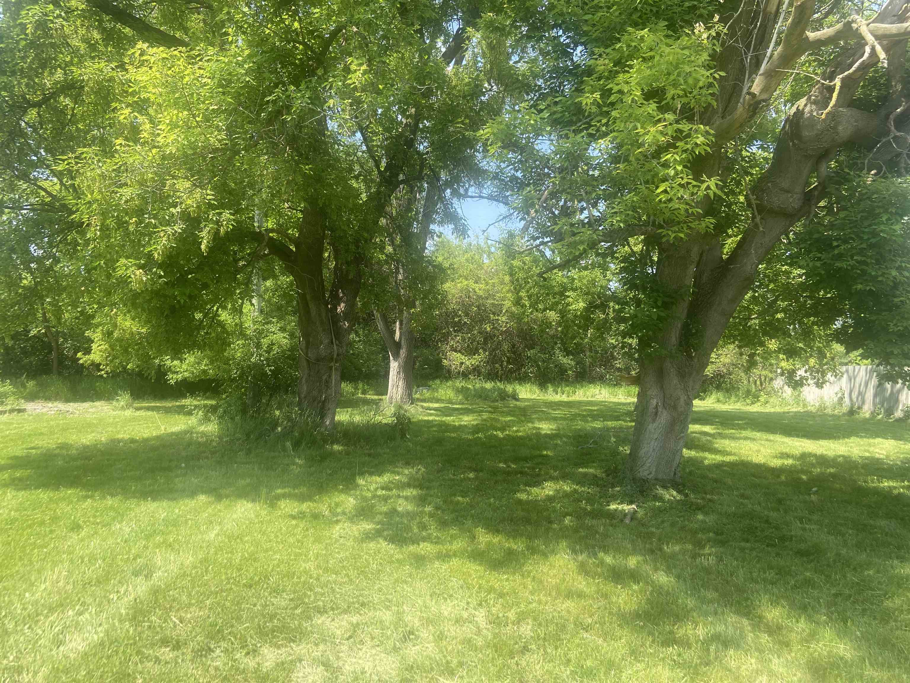 3064 West Carpenter Road Flint, MI 48504 - Photo 10 of 17 50110755-9.JPG