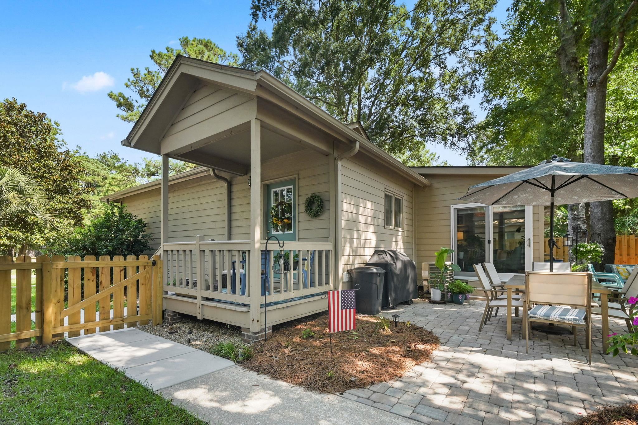 706 Courtney Court Murrells Inlet, SC 29576 - Photo 4 of 37 Gallery Image 4