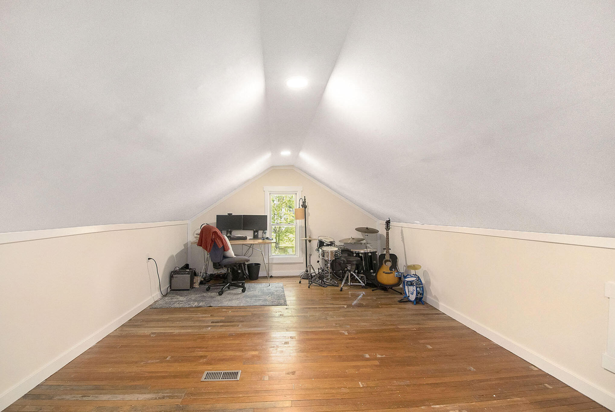 3986 Haynes Road Stockbridge, MI 49285 - Photo 21 of 35 Bonus Room