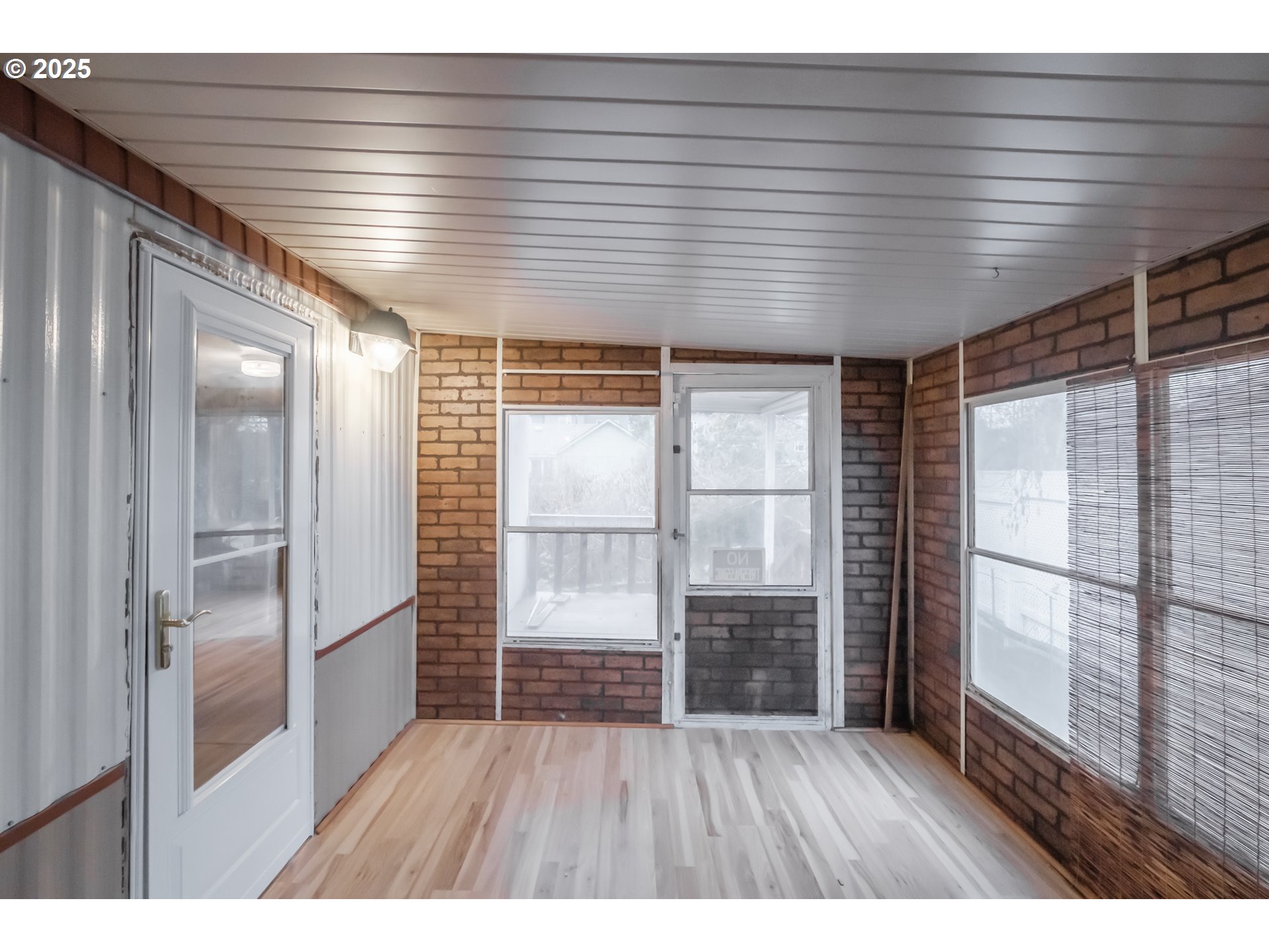 3760 Highway 101, Unit 7A Florence, OR 97439 - Photo 17 of 34 a view of kitchen with furniture and window