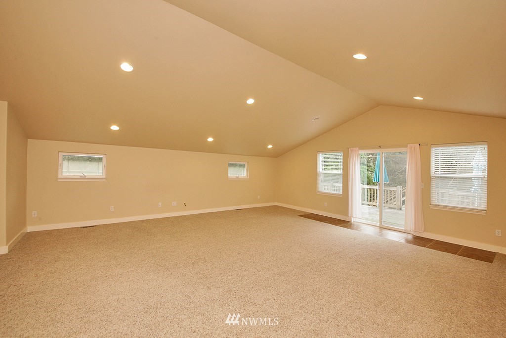 4100 Glendale Road Clinton, WA 98236 - Photo 18 of 25 Gallery Image 18