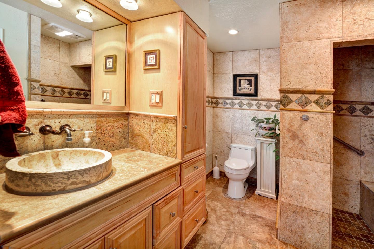 17545 Cross Road Salinas, CA 93907 - Photo 15 of 30 Gallery Image 15
