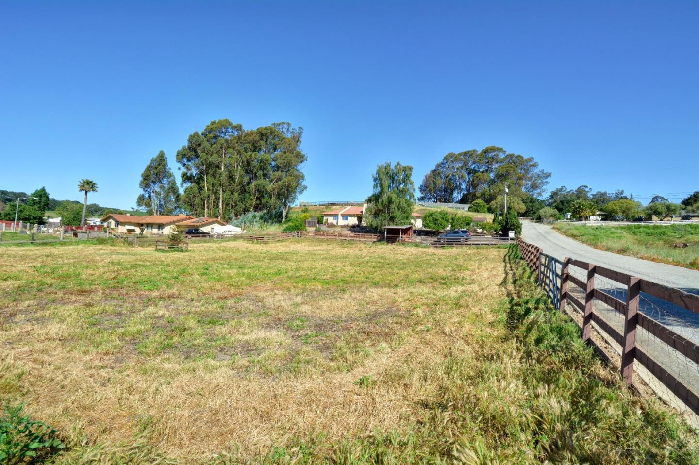 17545 Cross Road Salinas, CA 93907 - Photo 19 of 30 Gallery Image 19
