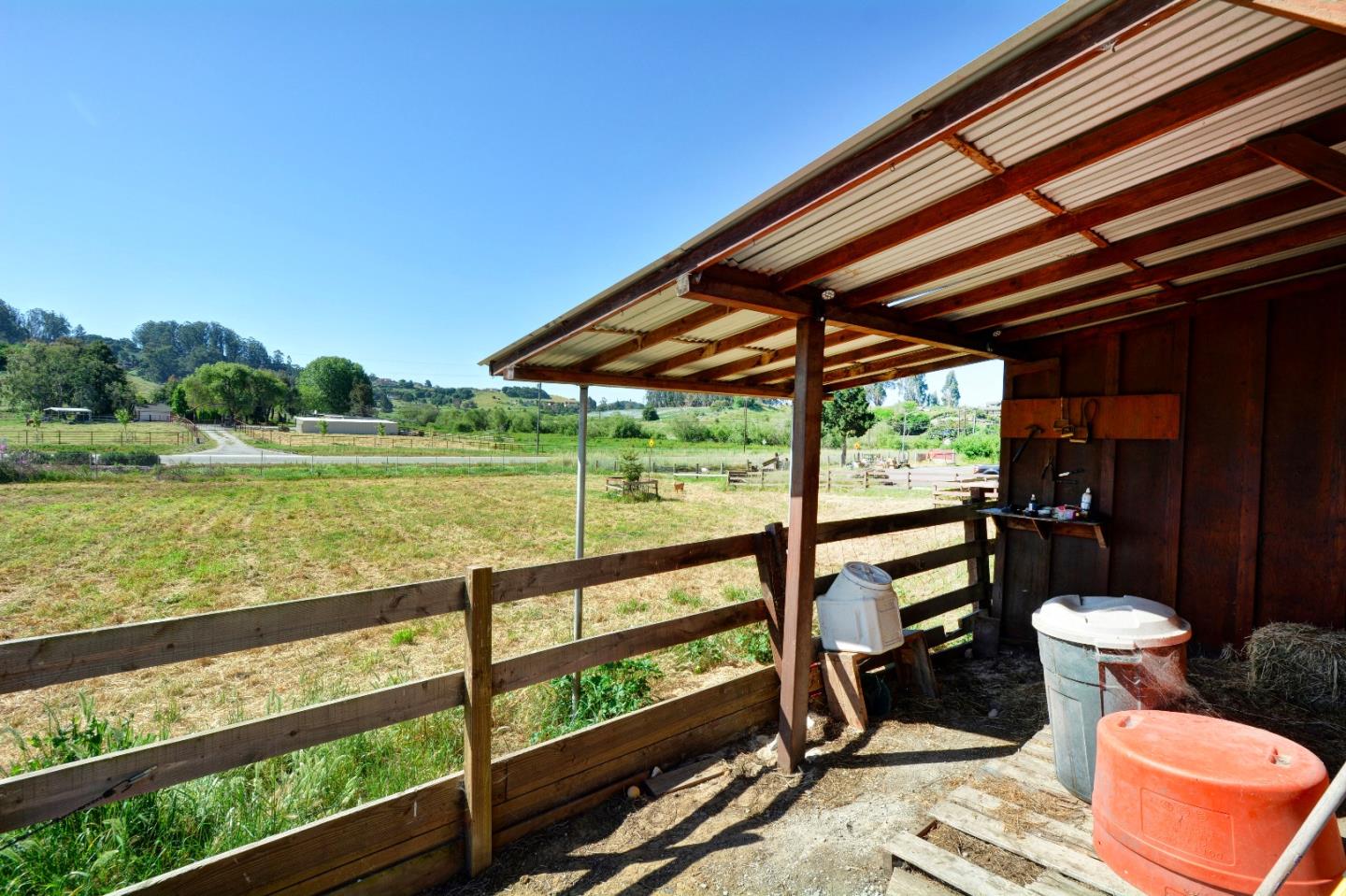 17545 Cross Road Salinas, CA 93907 - Photo 21 of 30 Gallery Image 21
