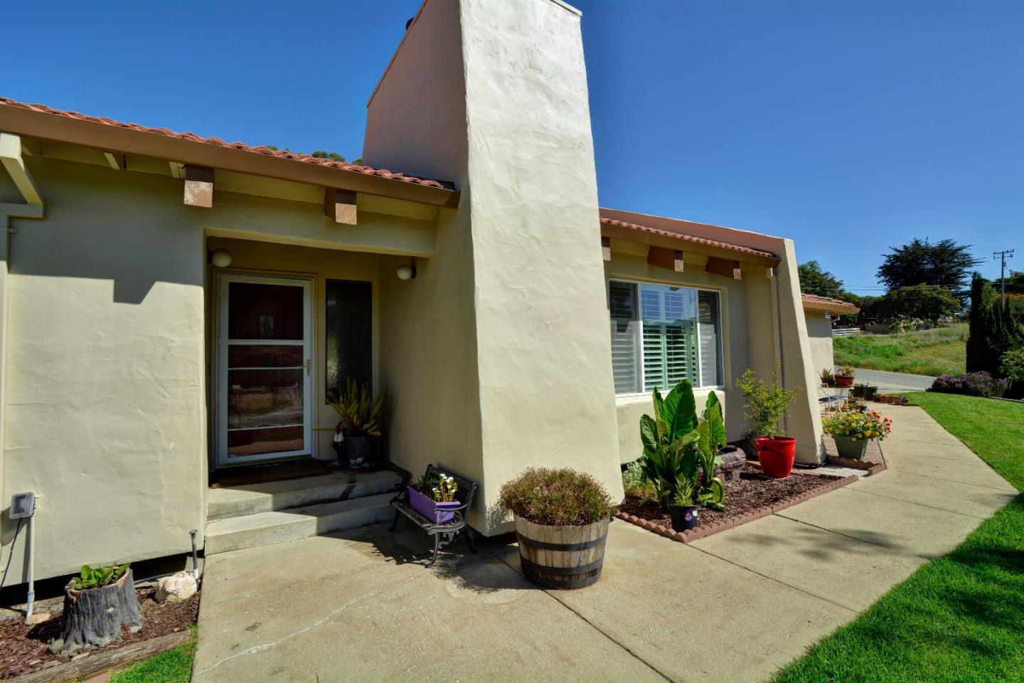 17545 Cross Road Salinas, CA 93907 - Photo 29 of 30 Gallery Image 29