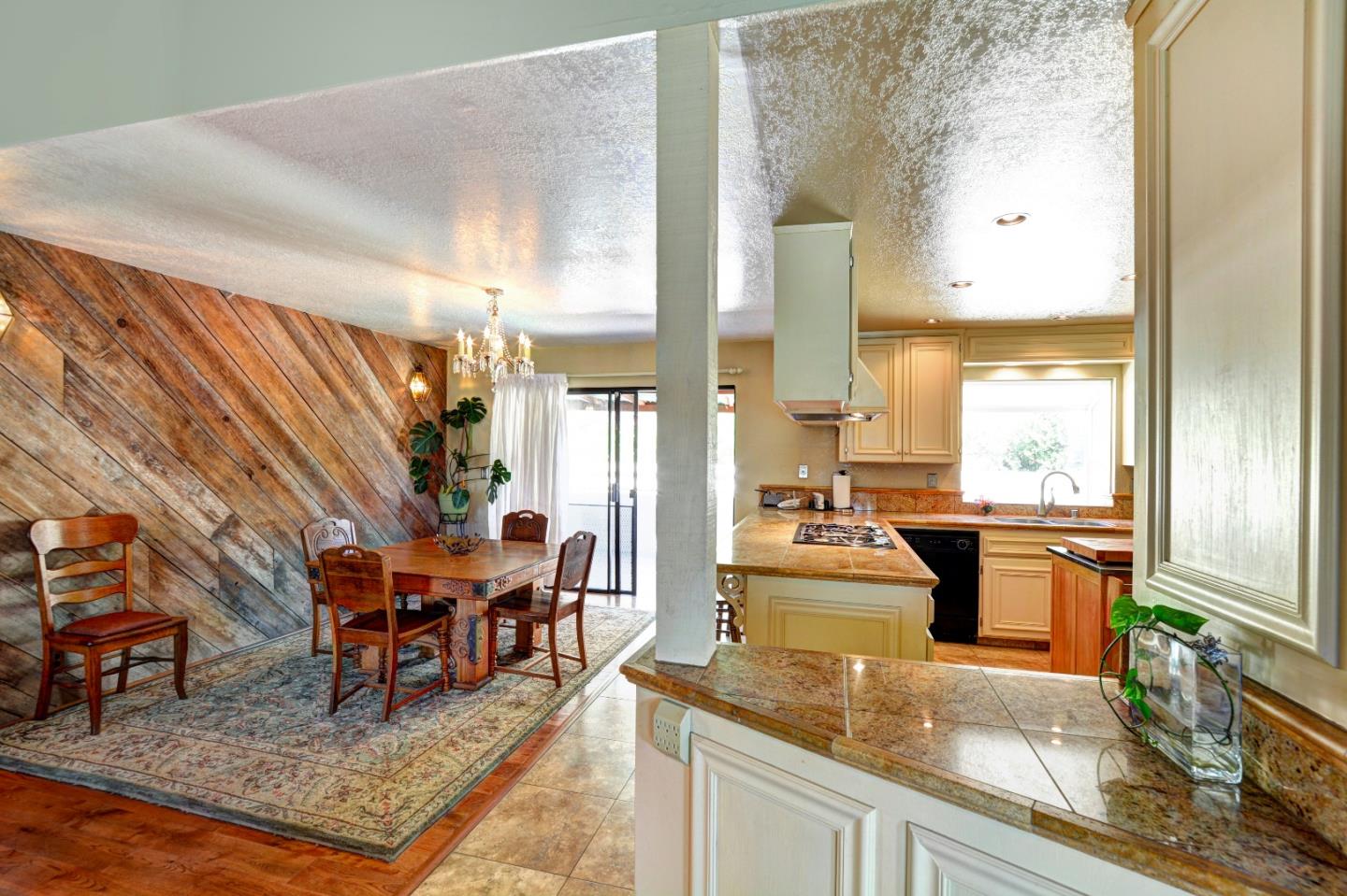 17545 Cross Road Salinas, CA 93907 - Photo 9 of 30 Gallery Image 9