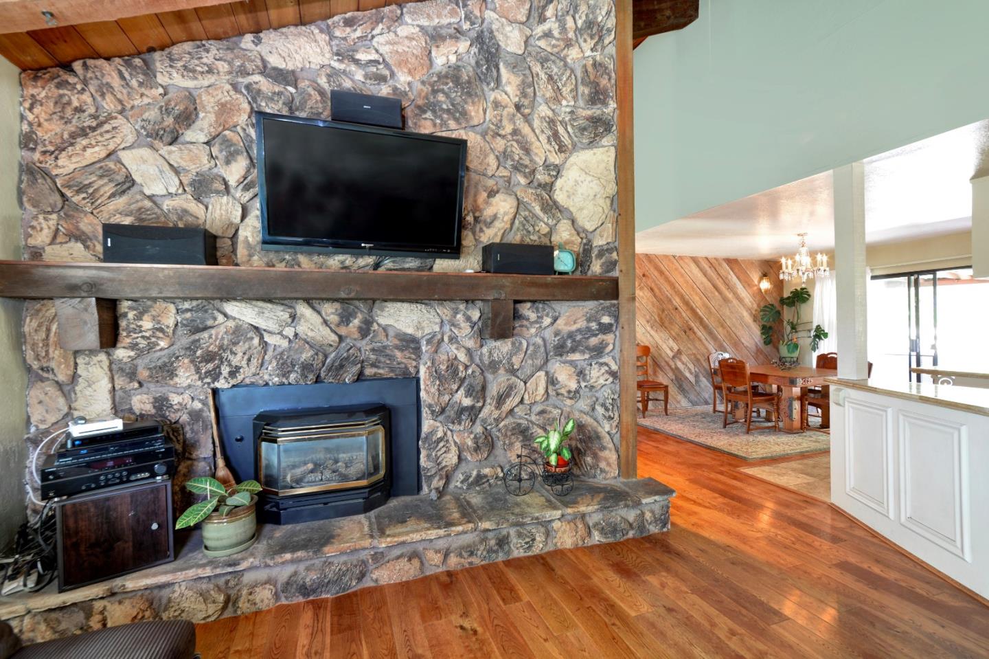 17545 Cross Road Salinas, CA 93907 - Photo 10 of 30 Gallery Image 10