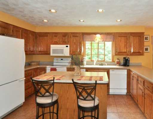 59 Ridge Road Scituate, RI 02857 - Photo 3 of 12 Kitchen.