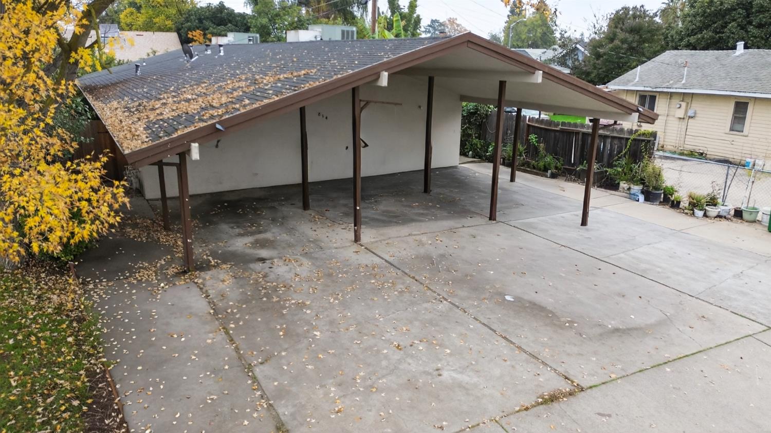 834 South Washington Street Lodi, CA 95240 - Photo 1 of 42 a backyard of a house with table and chairs