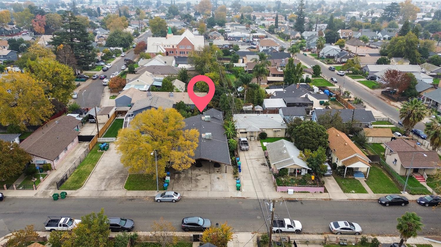 834 South Washington Street Lodi, CA 95240 - Photo 32 of 42 an aerial view of residential houses with outdoor space