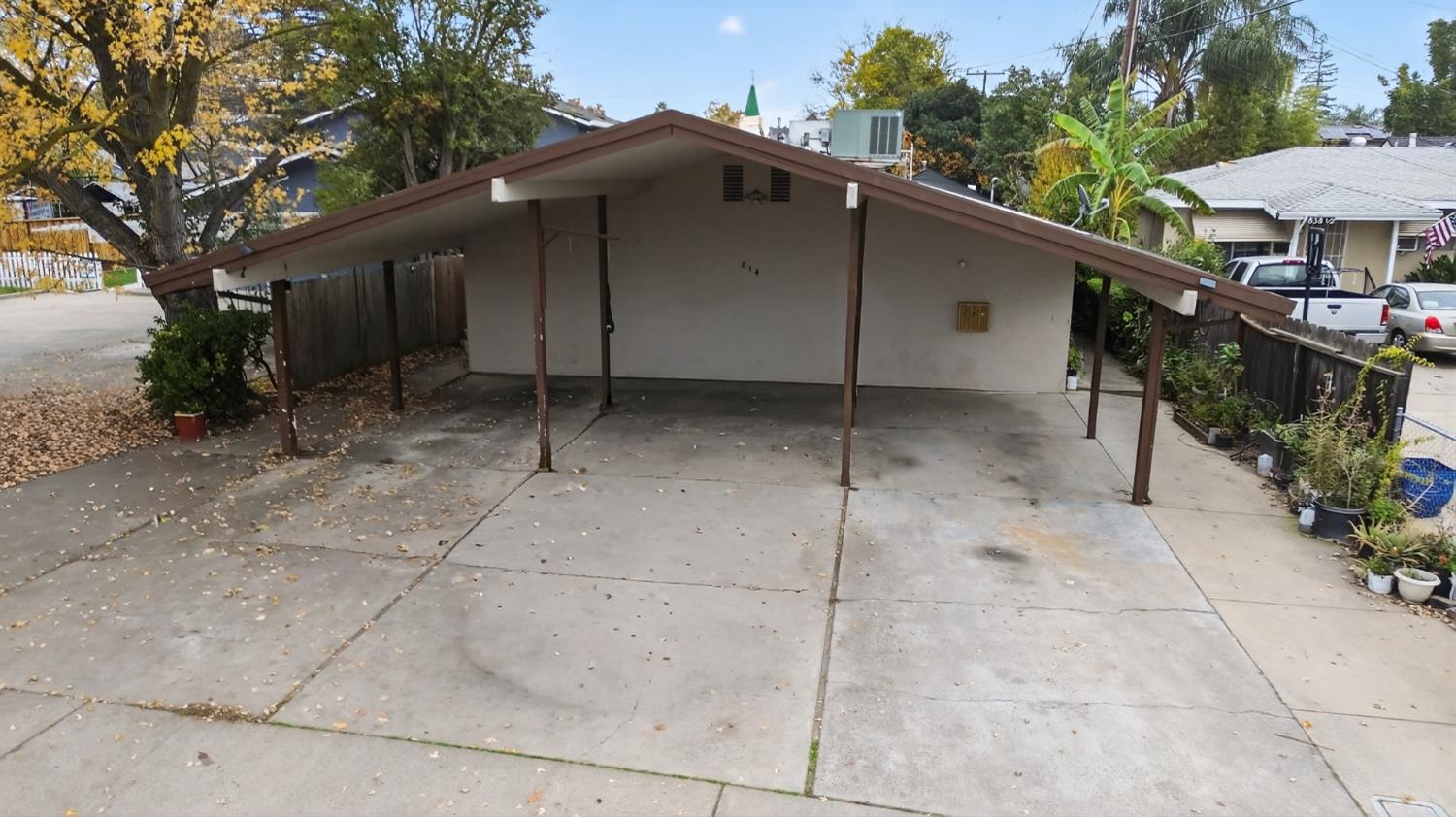 834 South Washington Street Lodi, CA 95240 - Photo 36 of 42 a view of a house with backyard and patio
