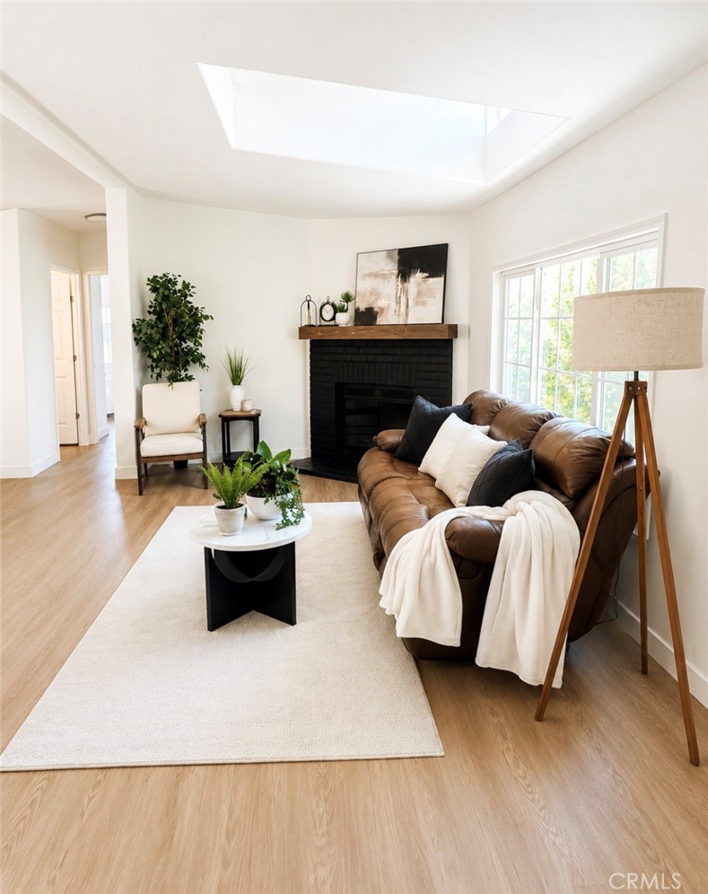 1638 Calavo Road, Unit 63 Fallbrook, CA 92028 - Photo 4 of 15 Living Room