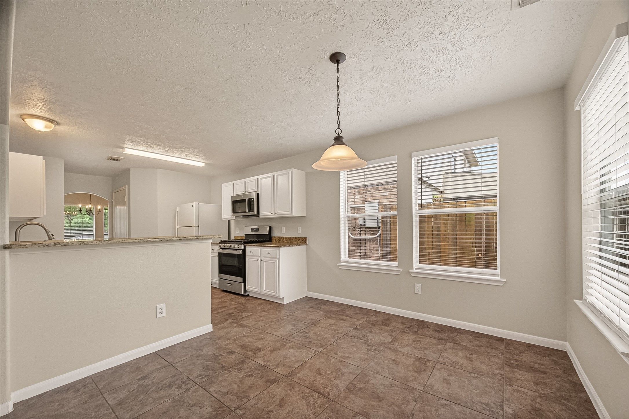 1902 Flycaster Drive Spring, TX 77388 - Photo 8 of 33