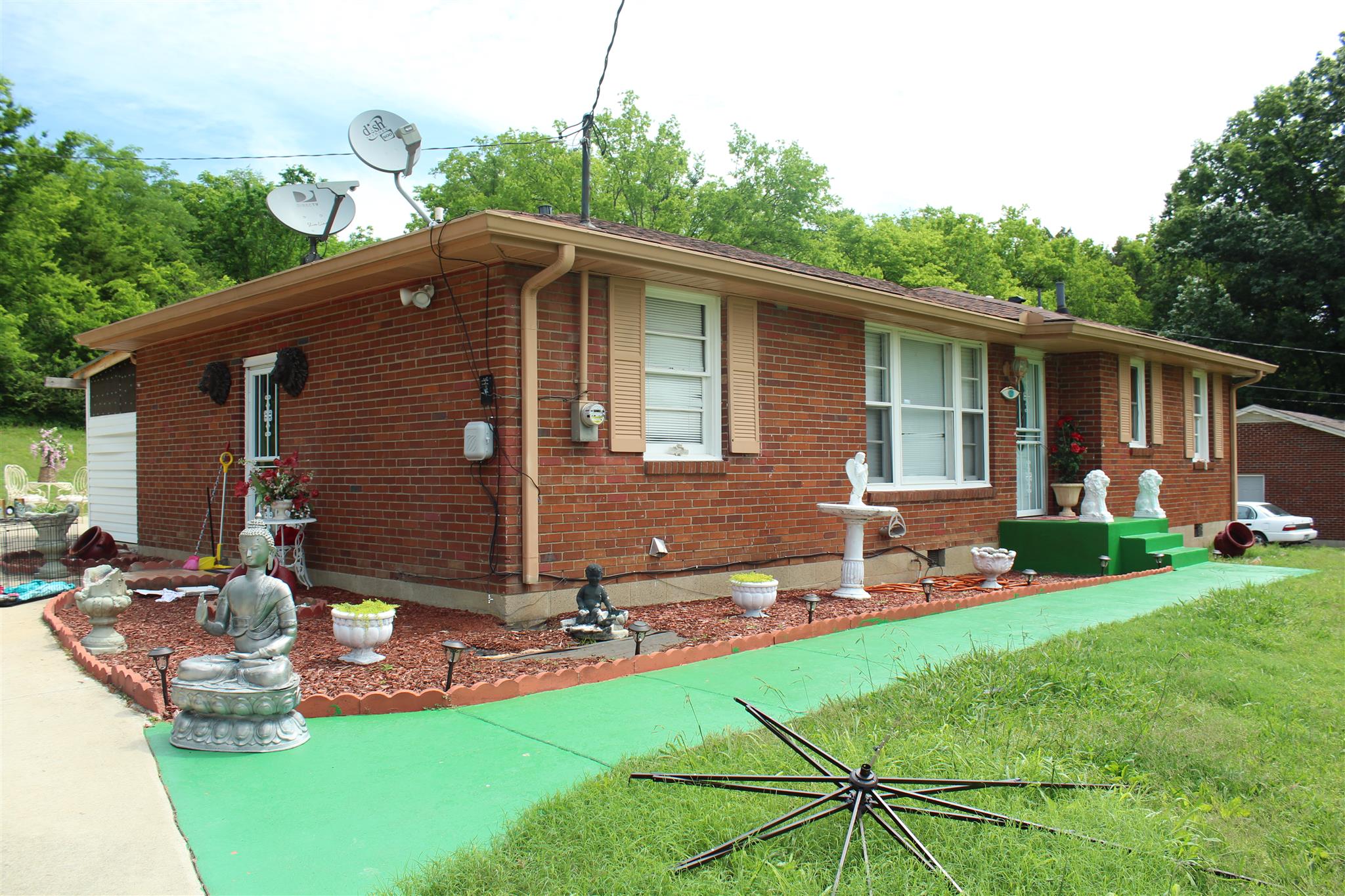 1049 Neelys Bend Road Madison, TN 37115 - Photo 2 of 12 Front of the house