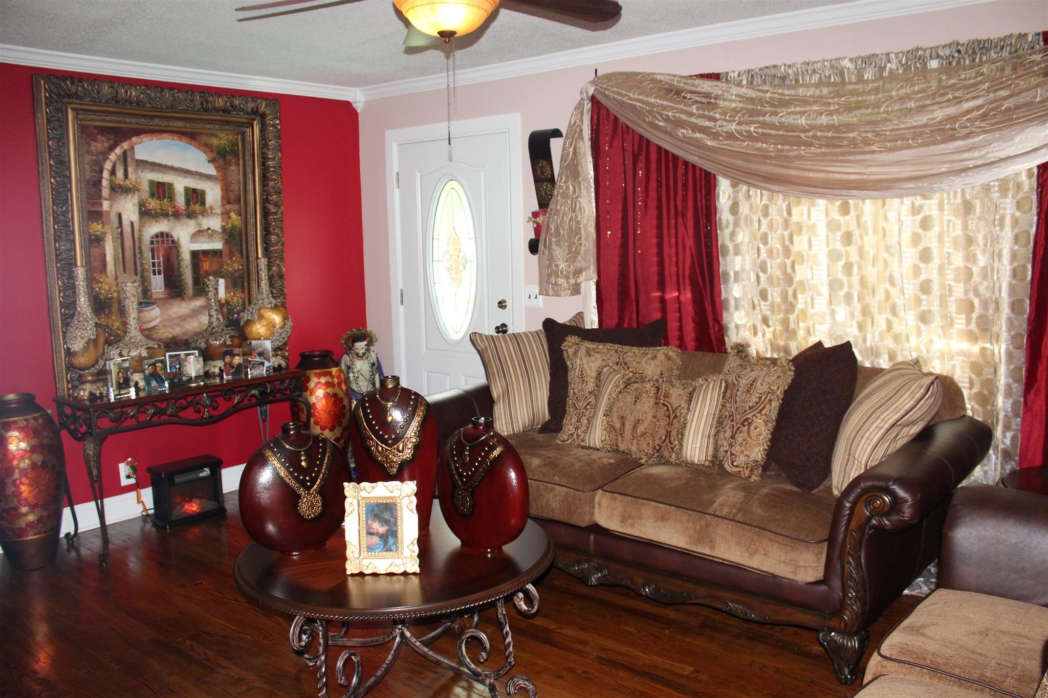 1049 Neelys Bend Road Madison, TN 37115 - Photo 7 of 12 Living Room