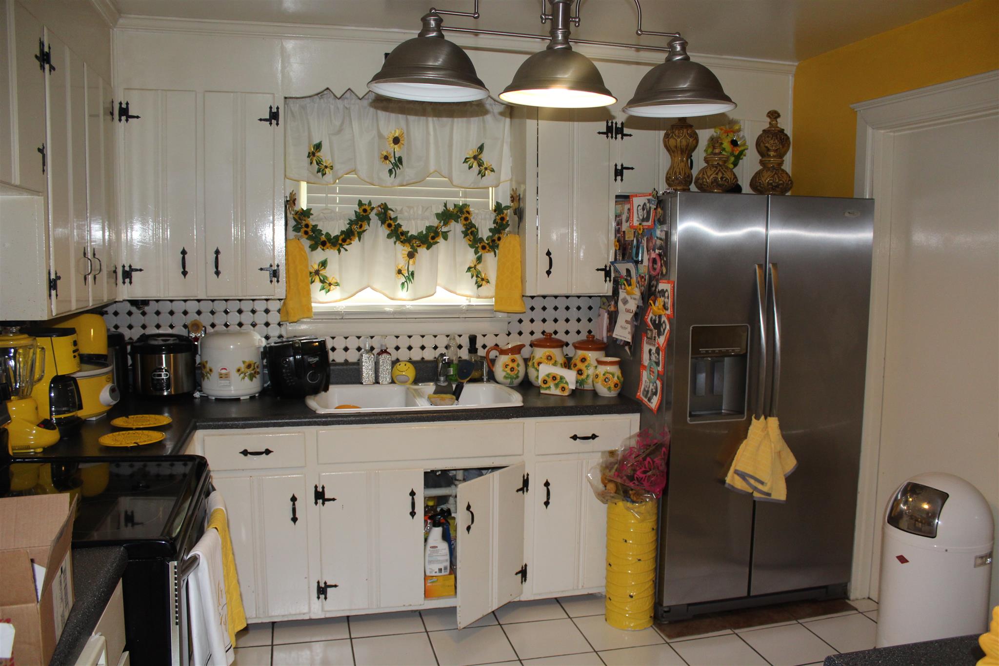 1049 Neelys Bend Road Madison, TN 37115 - Photo 8 of 12 Kitchen