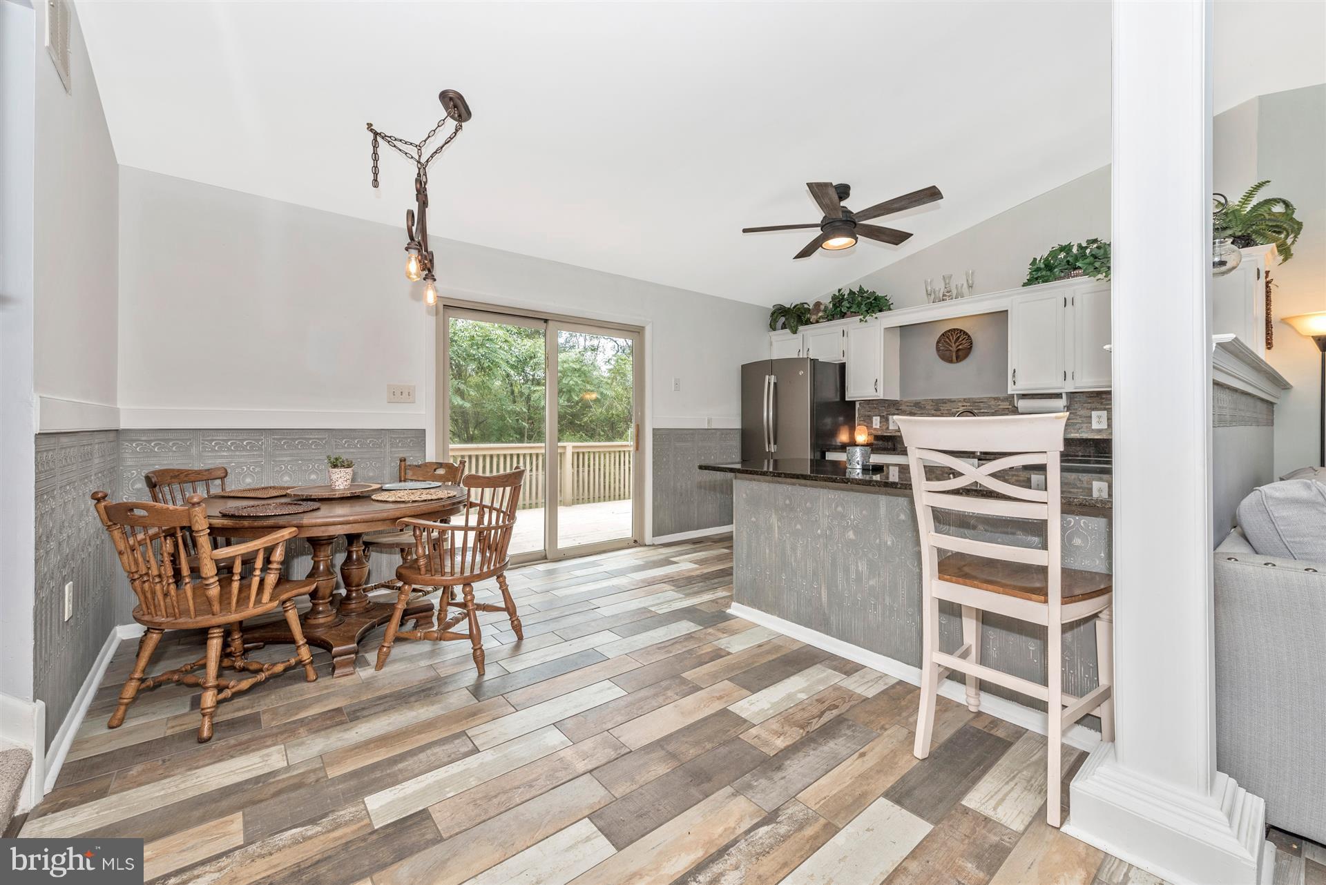 6908 Fox Chase Road New Market, MD 21774 - Photo 5 of 30 Open Kitchen with Breakfast Bar
