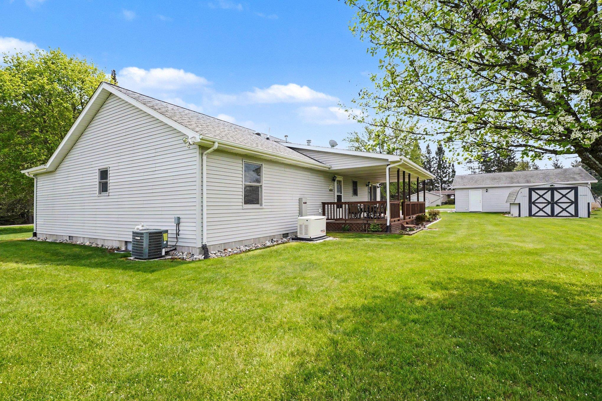 437 4th Street Lupton, MI 48635 - Photo 21 of 33