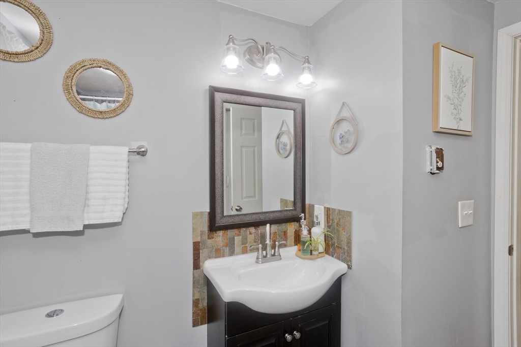 93 Pendleton Avenue Springfield, MA 01109 - Photo 21 of 32 Gallery Image 21