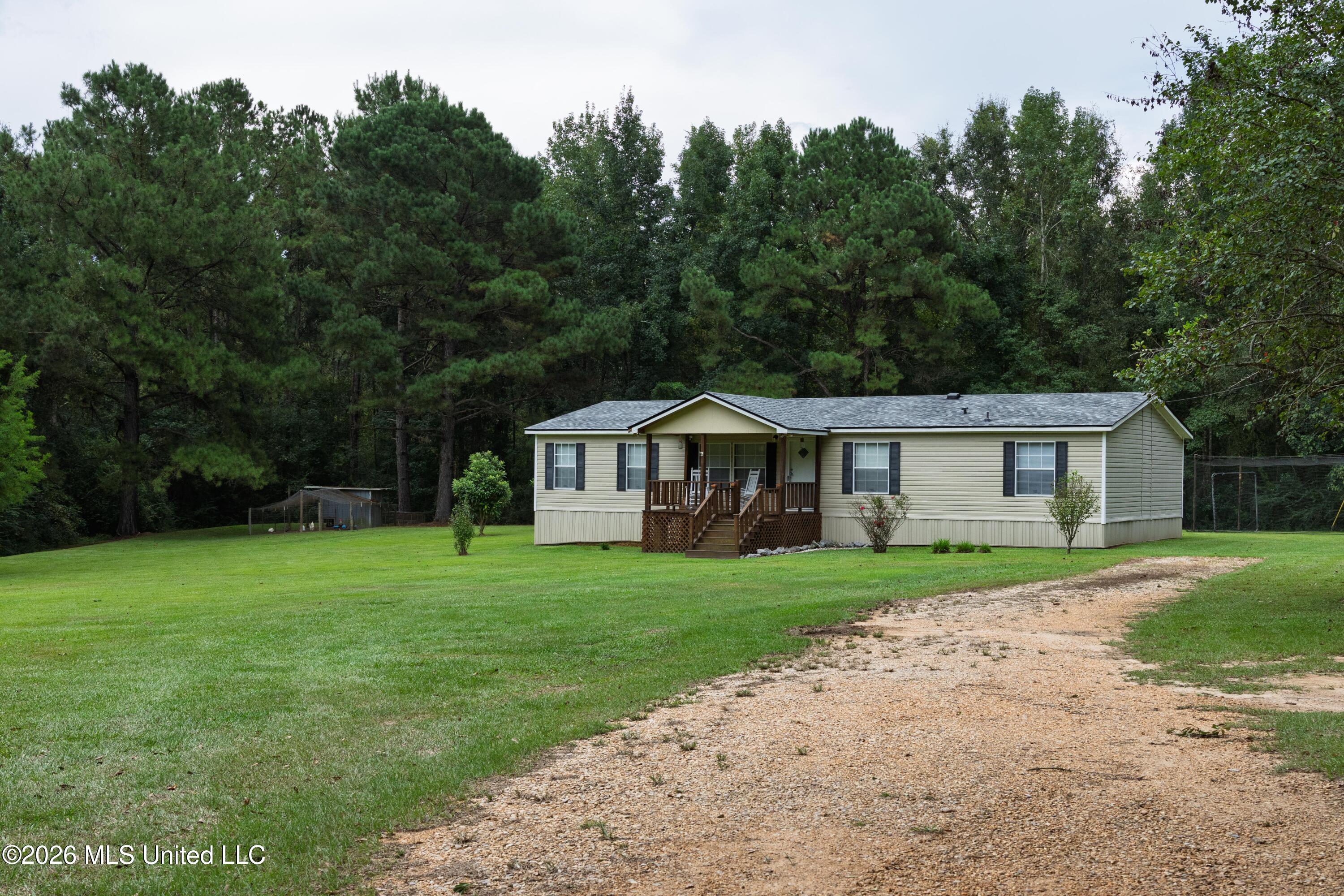 38 J W Lee Road Tylertown, MS 39667 - Photo 3 of 40 2-3