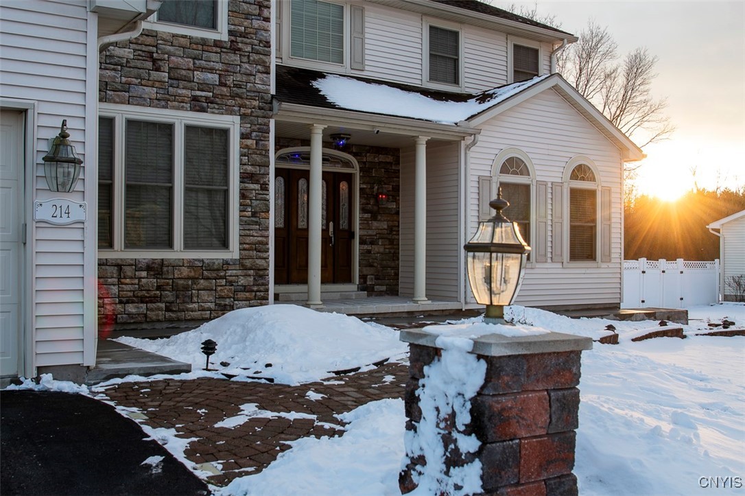 214 Driftwood Drive Oneida, NY 13421 - Photo 4 of 49