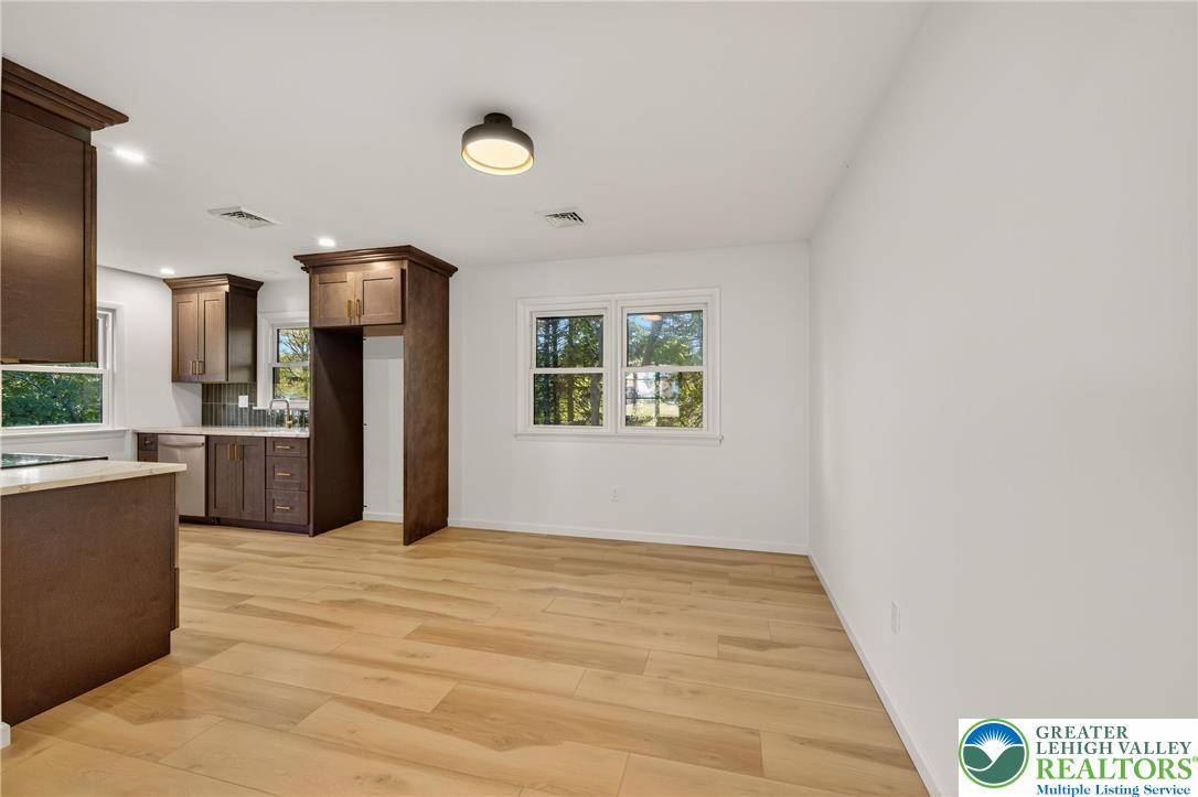 1686 Pleasant View Road Bethlehem, PA 18015 - Photo 12 of 45