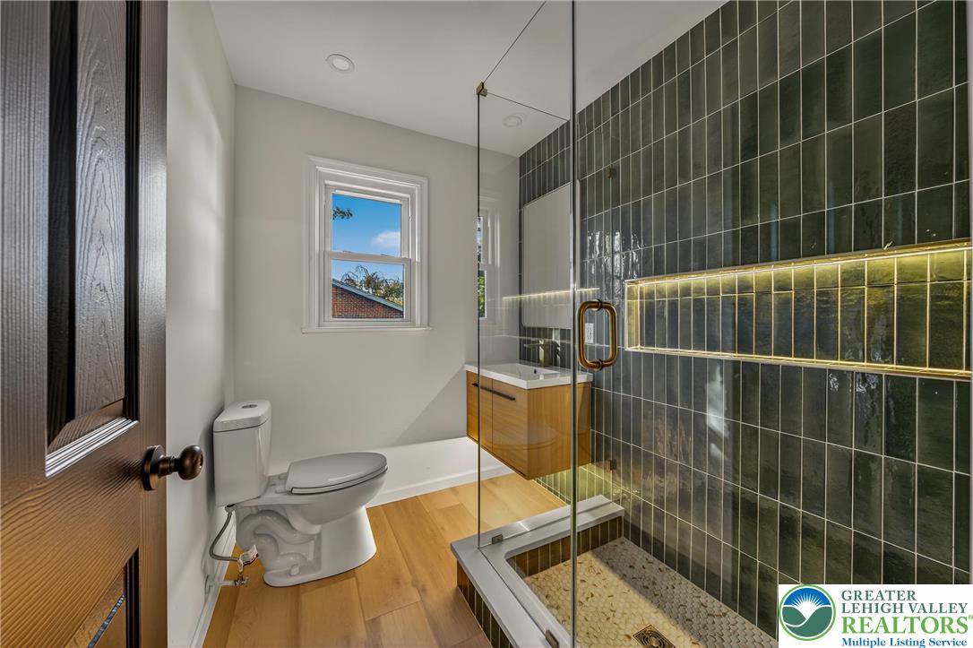 1686 Pleasant View Road Bethlehem, PA 18015 - Photo 20 of 45