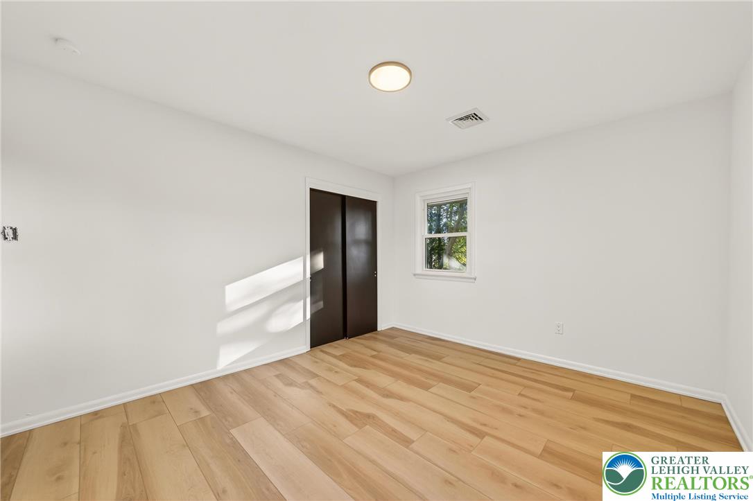 1686 Pleasant View Road Bethlehem, PA 18015 - Photo 30 of 45