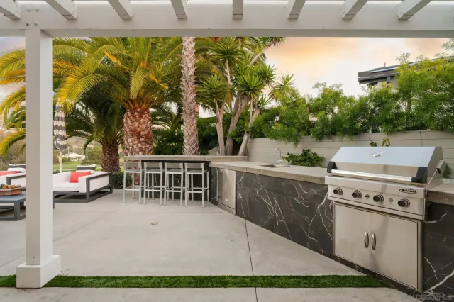 $2,868,000 | 7026 Estrella De Mar Road, Carlsbad, CA 92009