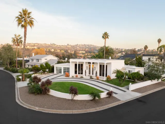 $2,868,000 | 7026 Estrella De Mar Road, Carlsbad, CA 92009