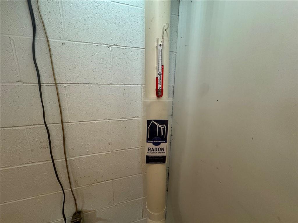 375 Browns Hill Road Valencia, PA 16059 - Photo 18 of 22 a close view of shower