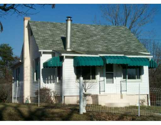 35 Temple Road Aliquippa, PA 15001 - Photo 1 of 5 Exterior Front.