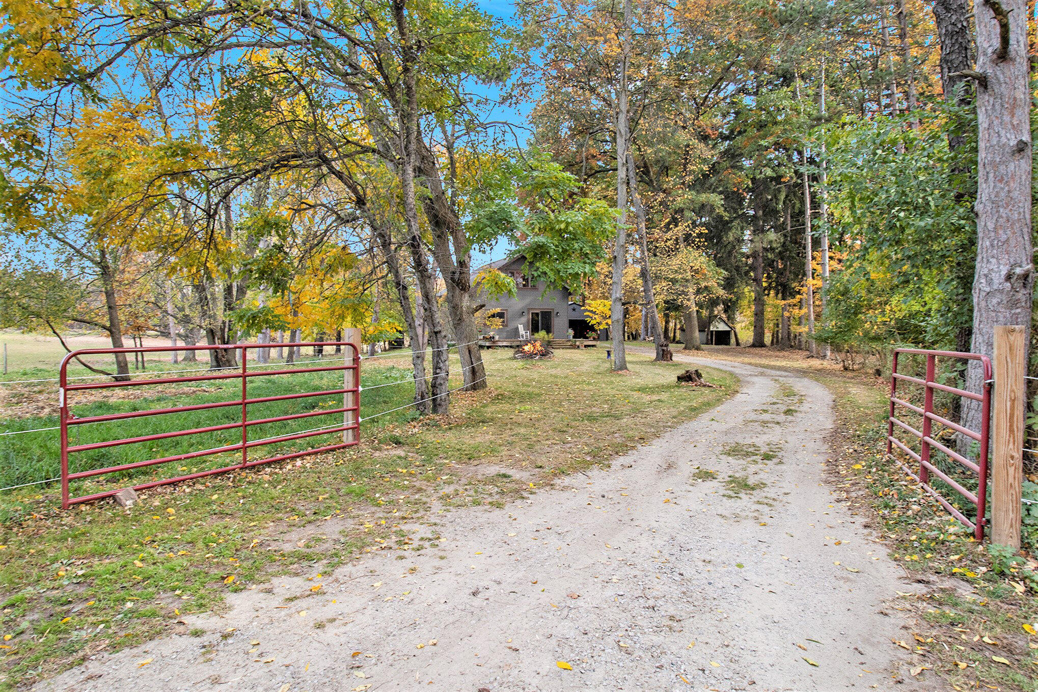 2989 Budd Road Stockbridge, MI 49285 - Photo 2 of 48 002_img_9668_322
