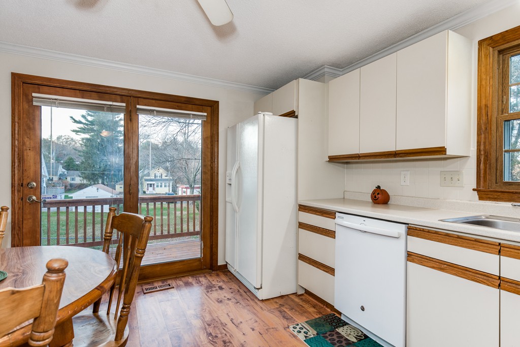 253 Sunderland Road, Unit 253 Worcester, MA 01604 - Photo 8 of 28 Gallery Image 8