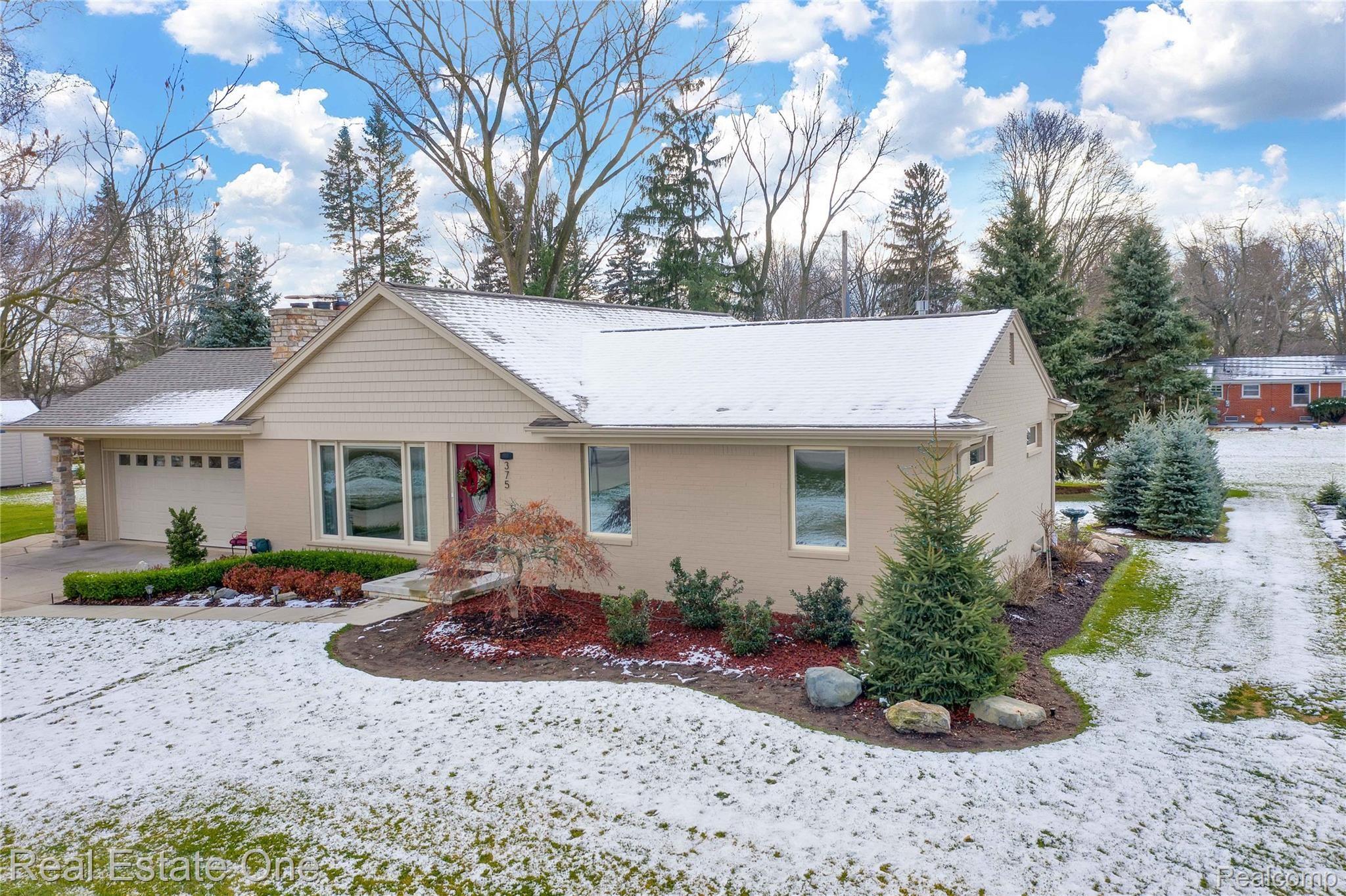 375 Willow Tree Lane Rochester, MI 48306 - Photo 36 of 37 DJI_0993.jpg