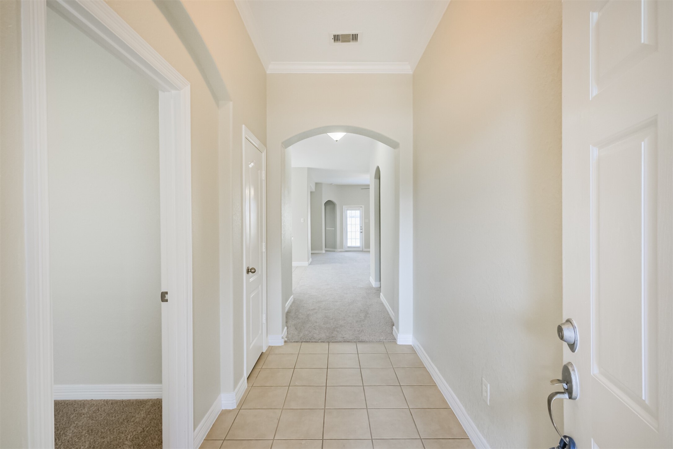 5811 Ranch Riata Court Katy, TX 77449 - Photo 6 of 35 Welcome Home!