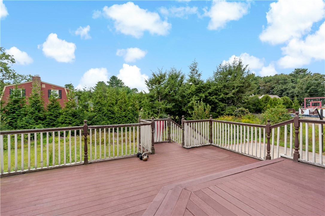 2 Huckleberry Road Coventry, RI 02816 - Photo 3 of 27