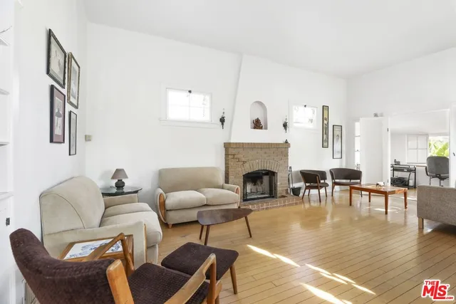 $5,000 | 1423 McCollum Street, Los Angeles, CA 90026